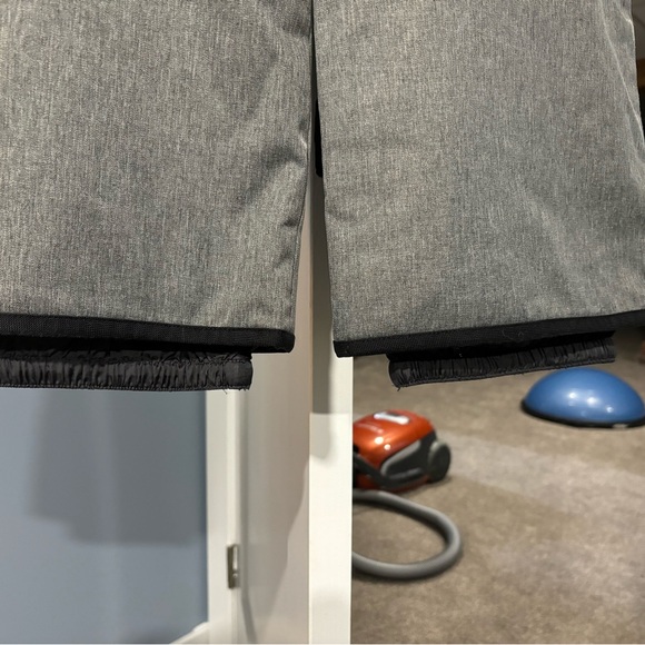 Orage Women’s Insulated Snowboard Pants - Picture 4 of 4